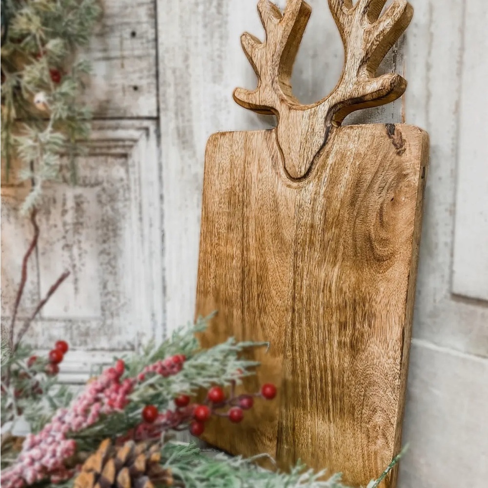 Rustic Reindeer Antler Cutting Board
